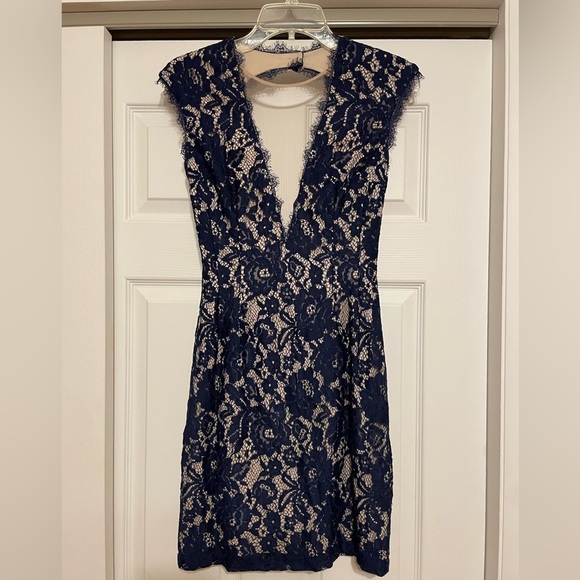 Aidan Mattox Navy Lace Overlay Cocktail Dress - Size 2 - Picture 3 of 9